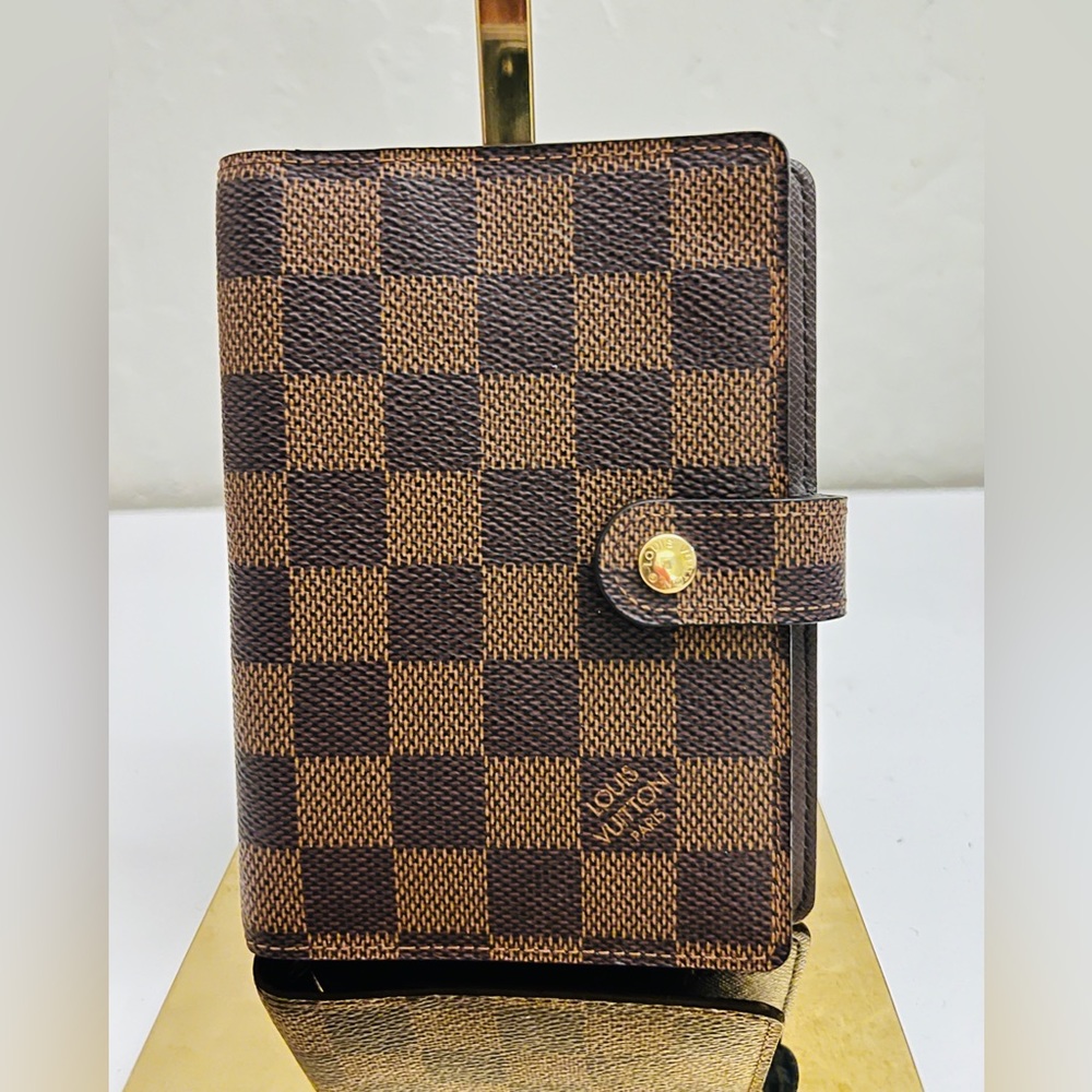 Louis Vuitton Damier agenda wallet